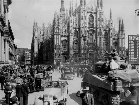 1st Armored Division M4 Sherman In Piazza Del Duoma Milan Italy 1945