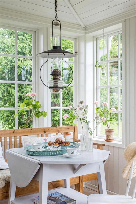This Amazing English Country Cottage Is Genuinely A