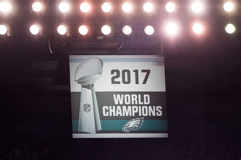 Eagles Super Bowl Banner Unveiled During 2018 Home Opener Bleeding