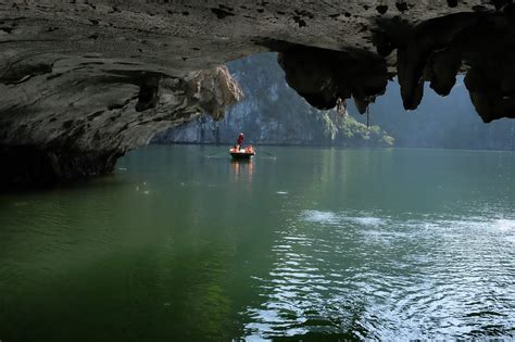 Dark And Bright Cave Amanda Cruises Halong Bay