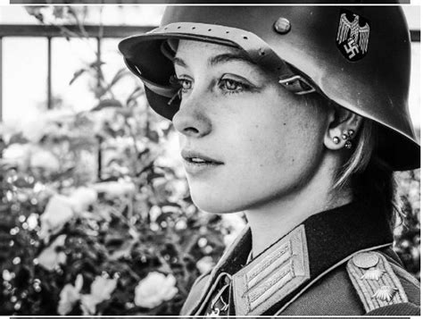 Создать мем Третий рейх девушки в немецкой форме женщины военные третьего рейха Картинки