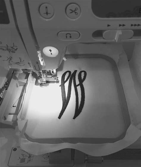 How To Use The Brother Se 400 Sewing Machine For Embroidery