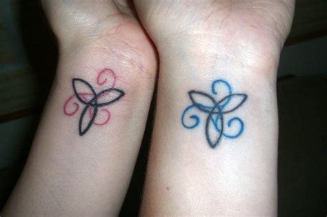 Gallery For Sisterhood Symbol Tattoos Tatuaje Trisquel Tatuajes De