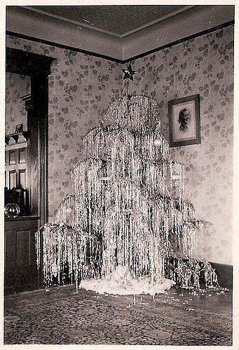 Tinsel Tree Christmas Vintage Christmas Photos Christmas Photos