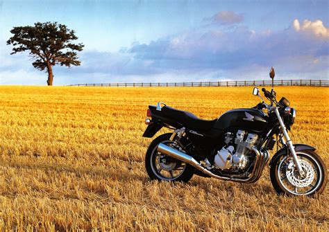 Cb flip up billet gas cap. Honda CB750