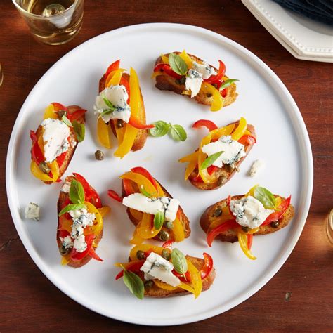 More thanksgiving recipes at food.com. Bruschetta with Peppers and Gorgonzola | Recipe in 2020 ...