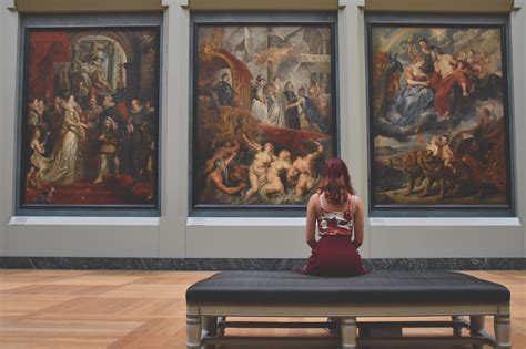 Advantages of Visiting Museums - BelleNews.com