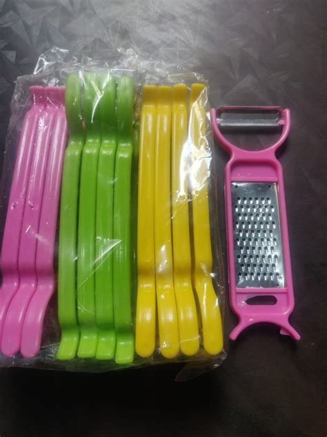 Mix Plastic Ss Cheese Grater At Rs 20piece In Delhi Id 22493751088