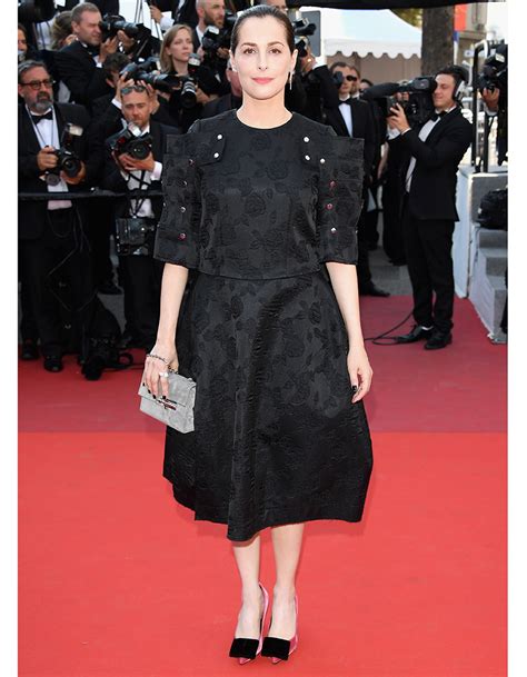 Amira Casar Cannes 2017 Qui Portait La Plus Jolie Robe Pour La Cérémonie De Clôture Elle