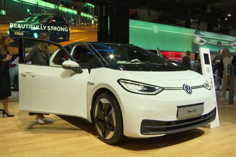 Elektrische En Hybride Wagens Winnen Terrein Op Autosalon Nieuws