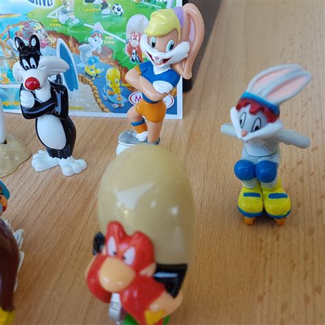 Looney Tunes Active Sports Kinder Surprise Germany 15 Inch Etsy