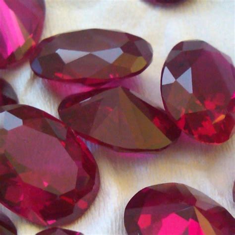 Rubies are gemstones that are more expensive than most others. Sapphire Weight and Size Chart - Elizabeth Jewellers