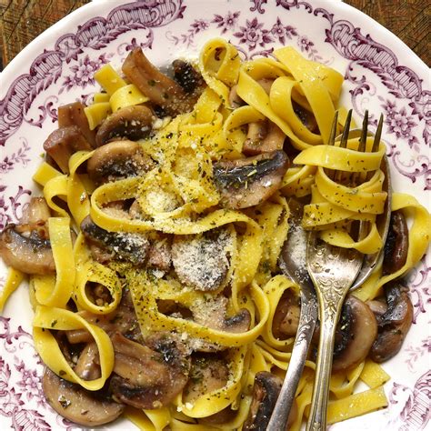 Which Mushrooms go Best with Tagliatelle? - GastroZone™: Travel. Eat ...