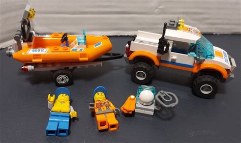Complete Lego City 60012 Coast Guard 4x4 Truck Diving Boat 60013