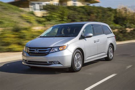 2017 Honda Odyssey Vins Configurations Msrp And Specs Autodetective