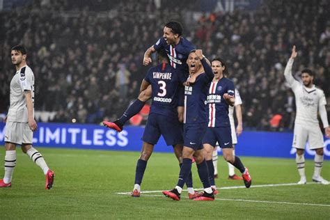 How to watch this ligue 1 clash in 110+ countries 26J-L1 PSG (1) - FC Girondins de Bordeaux (10) 4-3 (2-2 ...