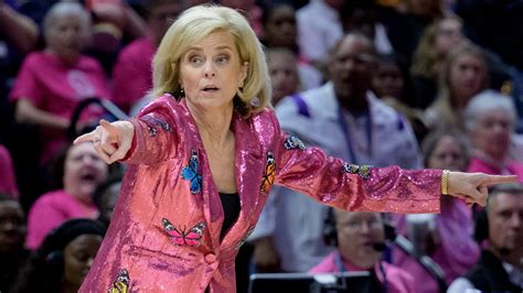 Celebrate Lsu S Final Four Appearance With Coach Kim Mulkey S Best Sideline Outfits Wwltv Com