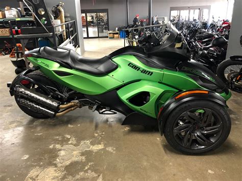 With ultimate's exclusive comfort memory foam, you will enjoy the most comfortable. 2013 Can Am Spyder | American Motorcycle Trading Company ...