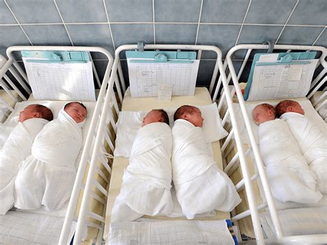 Nacen 107 bebés en 91 horas en un hospital de Estados Unidos