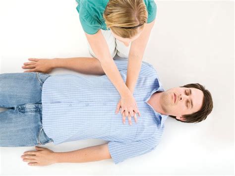 7 Essential Steps Of Cpr Everyone Should Know Readers Digest