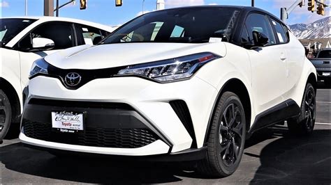 2020 Toyota C Hr Xle The New C Hr Has What Weird Features Youtube