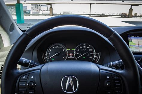 Three Rows Of Luxury With A Side Of Fuel Sipping Technology 2017 Acura