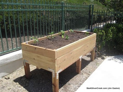 This is also a great project to build for someone who wants to garden but cannot due to physical limitations. How to Build a Vegetable Planter Box: Variations on a ...