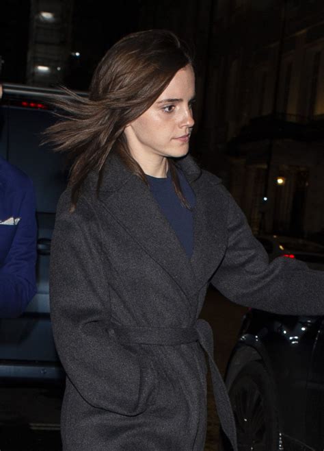 Emma charlotte duerre watson was born in paris, france, to british parents, jacqueline luesby and chris watson, both lawyers. EMMA WATSON Leaves C Restaurant in London 01/30/2020 ...