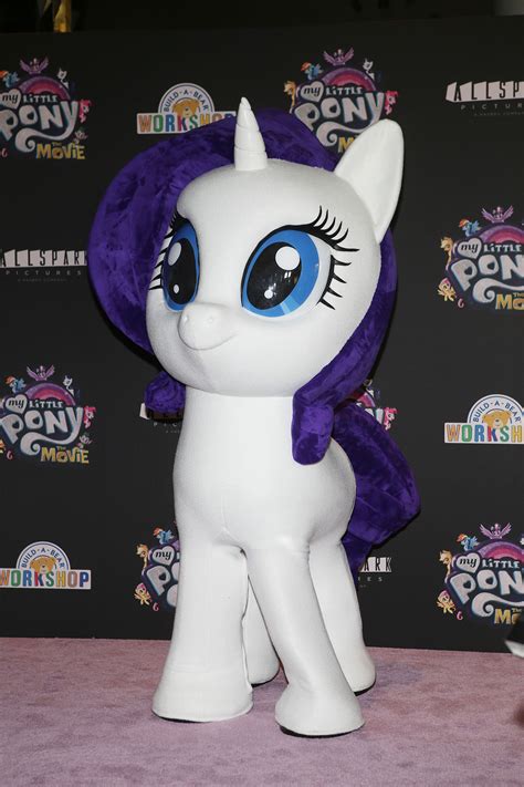I thought i might be in a decent position to review this movie because i used to be a big fan of the show, but stopped watching a few years ago. All Star Voice Cast Attend Premiere of 'My Little Pony ...