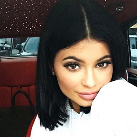 Kylie Jenner Showcases Her New Blunt Bob