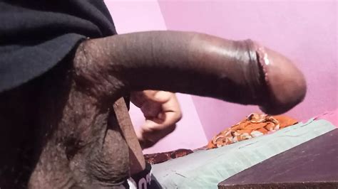 Desi caliente chico sucio hindi hablando masturbación con la mano xHamster