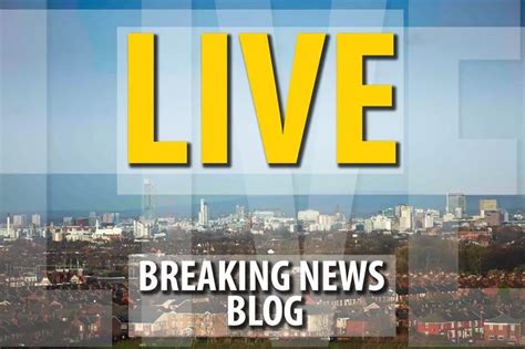 Live Manchester Breaking News Fatal Crash At Parrs Wood In Didsbury Armed Robbery At Tom