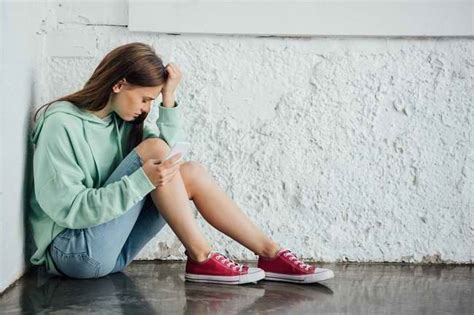 Yuk Kenali Penyebab Dan Gejala Depresi Pada Remaja Alodokter