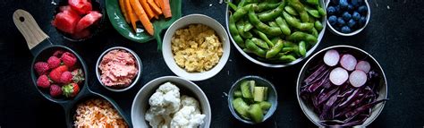 Lleva pimiento rojo y verde, cebolla y col lombarda. Batch Cooking Arcoiris: fruta de temporada, edamames ...