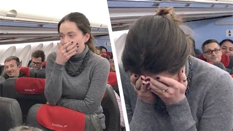 Frau Im Flugzeug Wird Gebeten Aufzustehen Was Dann Passiert Wird Sie Nie Vergessen Youtube