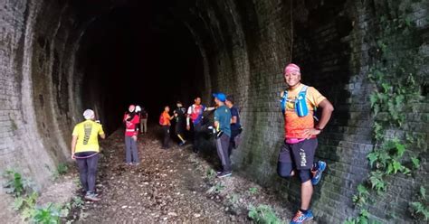 Hal ini dilakukannya karena ia merasa banyak pihak yang ingin memiliki senjata. Tak Jauh Ku Berjalan (Berlari): Bukit Berapit Old Tunnel ...