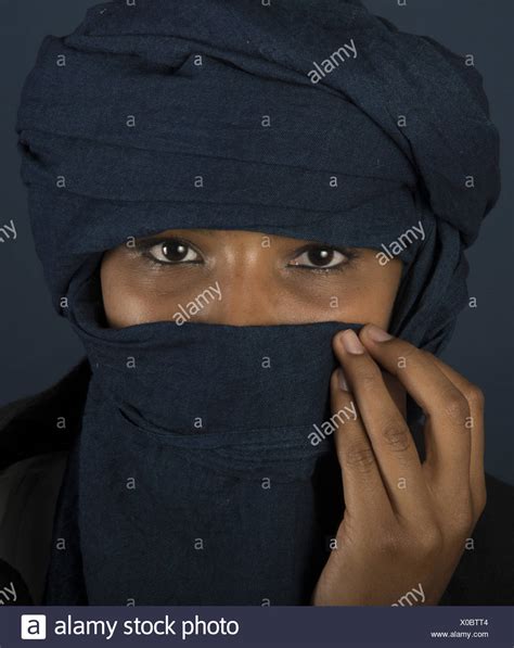 Tuareg Girl Stock Photos And Tuareg Girl Stock Images Alamy