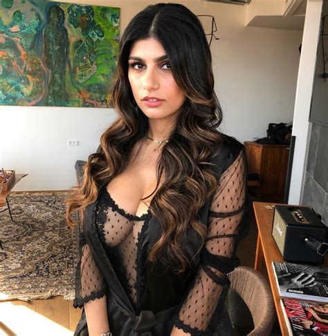 Mia khalifa with her big fake. Mia Khalifa Net Worth, Height, Weight, Age, Husband, Bio ...