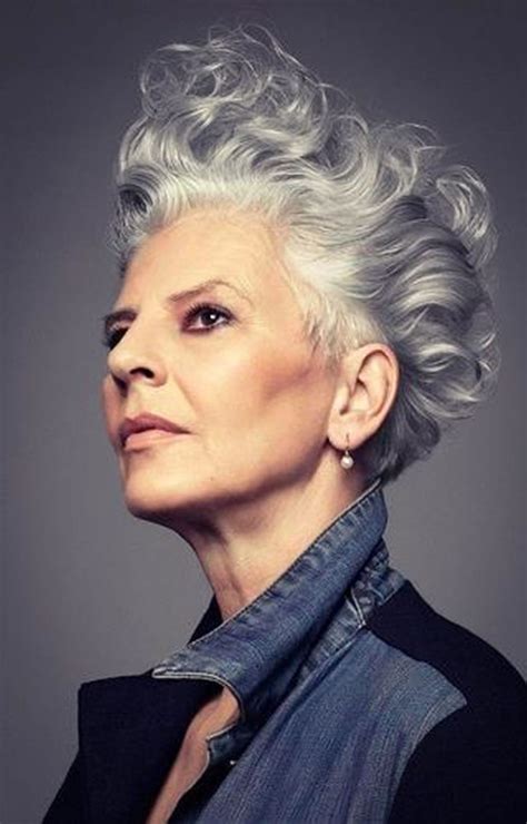 Whatever the reason, it's a fact that we can find a lot of inspiration from these older women when it comes to hairstyles. 2018's Best Haircuts for Older Women Over 50 to 60 - Page 4 - HAIRSTYLES