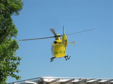Hampshire And Isle Of Wight Air Ambulance At St Marys Hospit Flickr