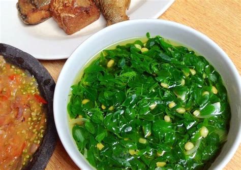 Resep sayur bening bayam bahannya adalah : Resep Sayur bening daun kelor oleh husnulyas - Cookpad