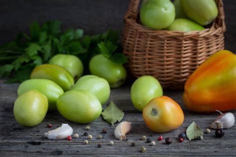 7 recettes faciles de tomates vertes pour utiliser vos tomates non