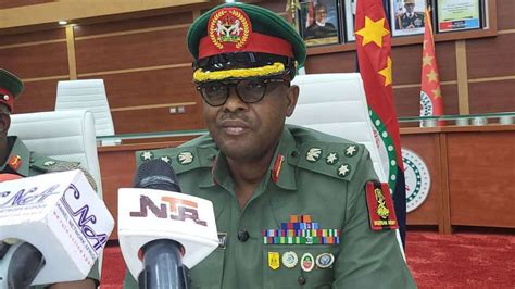 Nigerian Army Tok Say Dem No Dey Plan To Take Over Nigeria Wazobia Fm