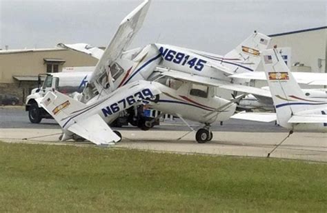 Winds Severely Damage Small Planes At North Texas Airport Houston Tx