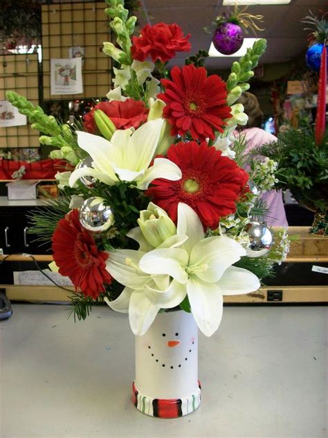 15 Flower Arrangement Ideas For Christmas • Inspired Luv