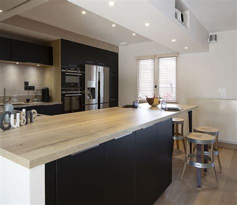 Ranger' cuisines modernes avec ilot central. Une cuisine ouverte avec îlot central | Dosseret de ...