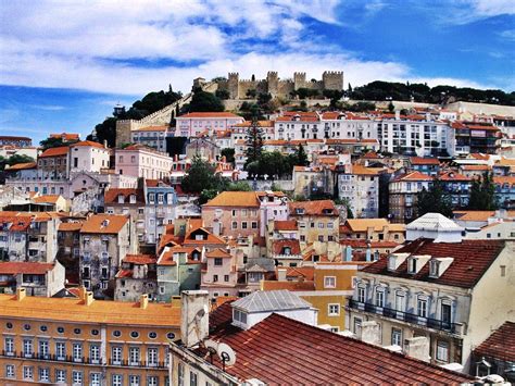 We're going to Lisbon, Portugal - EmilyStyle