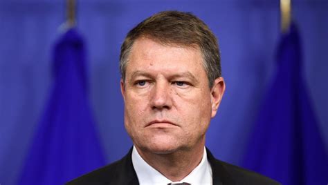 I think he's a cheat, a fraud, a thief, a man without scruples, a slave to. Klaus Iohannis, despre posibilitatea de a deveni noul șef al Consiliului European. "Vom începe o ...