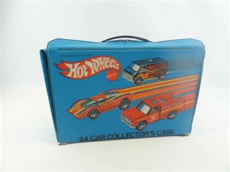 Vintage 1975 Hot Wheels 24 Car Collectors Case Mattel 8227 Redline