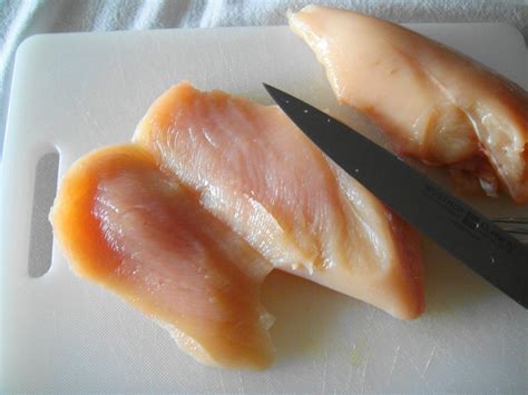 In the fridge, raw chicken can be stored for just one last, but not least, i want to stress this and make it perfectly clear: spoiled chicken